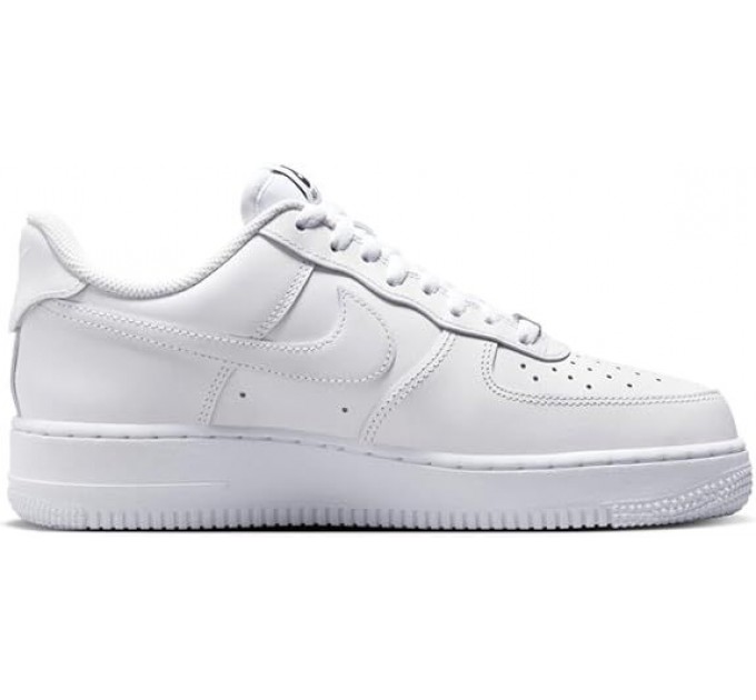 Кросівки жіночі Nike Air Force 1 07 Flyease (DX5883-100)