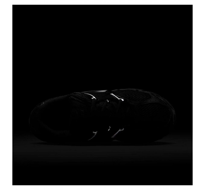 Кроссовки женские Nike V5 Rnr Black (HQ7901-001)