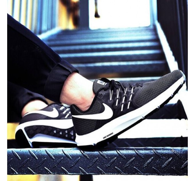 Кросівки Nike Run Swift