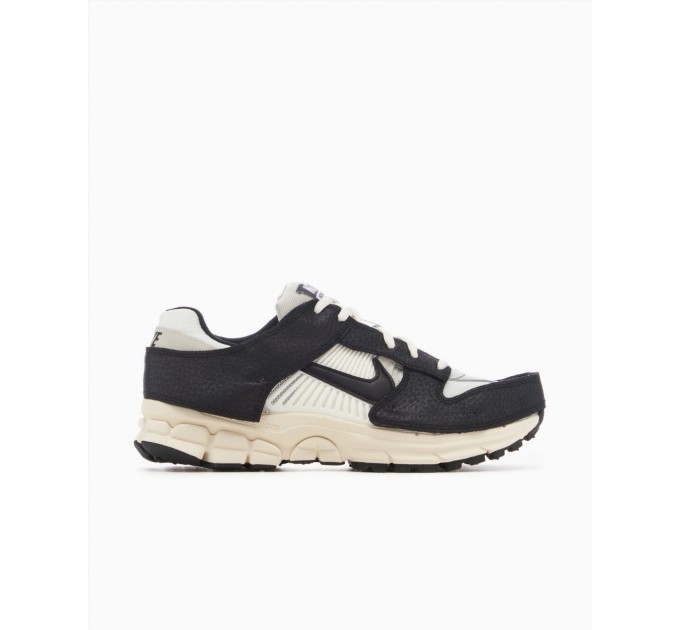 Кроссовки Nike Zoom Vomero 5 Timeless Panda Dunk (W) FJ5474-133