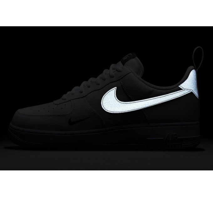 Кросівки Nike Air Force 1 07 Lv8 Ut DX8967-100
