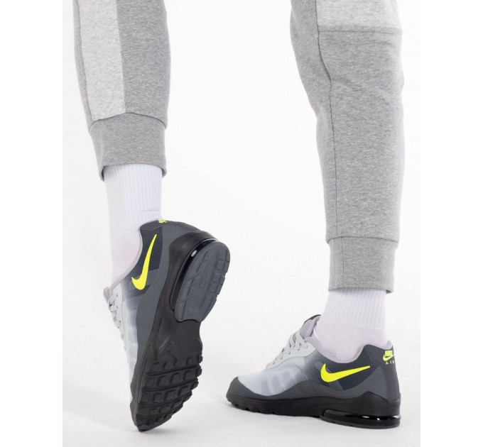 Кроссовки Nike Air Max Invigor