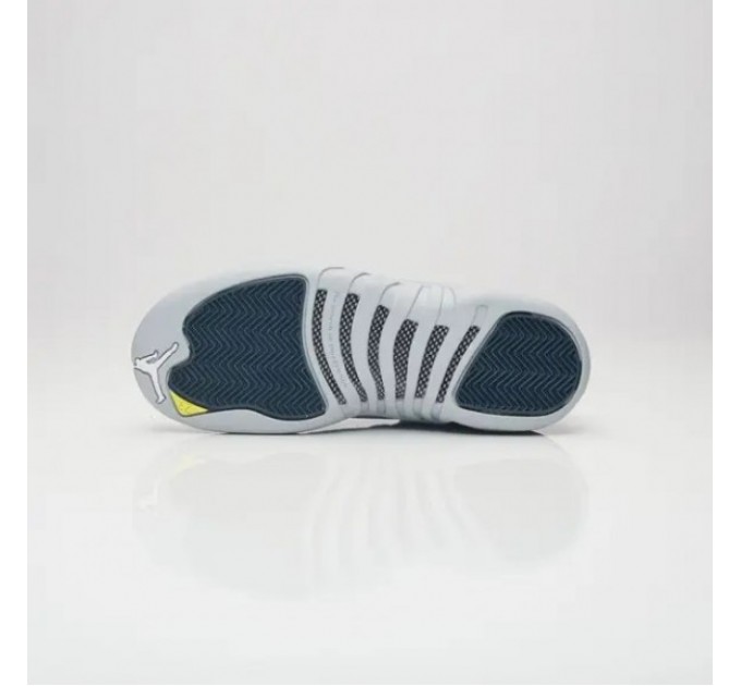 Кроссовки W Jordan 12 Retro Wolf Grey 308305-002