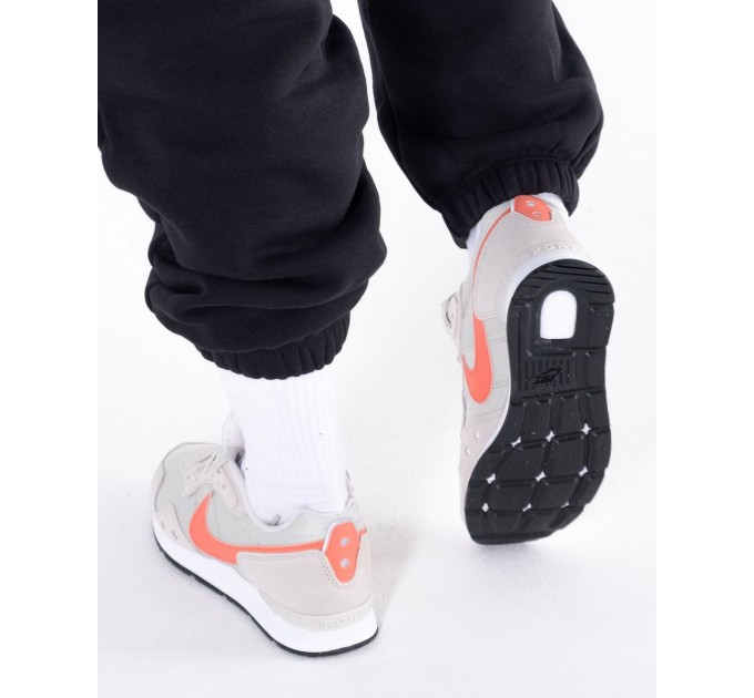 Кроссовки Nike Wmns Venture Runner