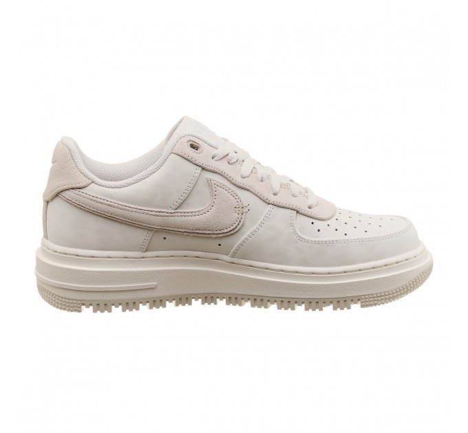 Кросівки чоловічі Nike Air Force 1 Luxe (DD9605-100)
