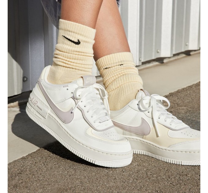 Кросівки жіночі Nike Wmns Air Force 1 Shadow (DZ1847-104)