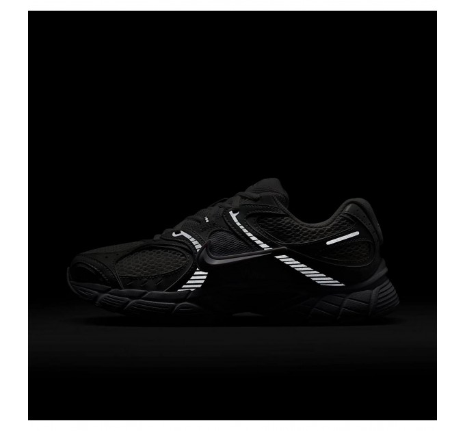 Кроссовки женские Nike V5 Rnr White Black Metallic Silver (HQ7901-101)