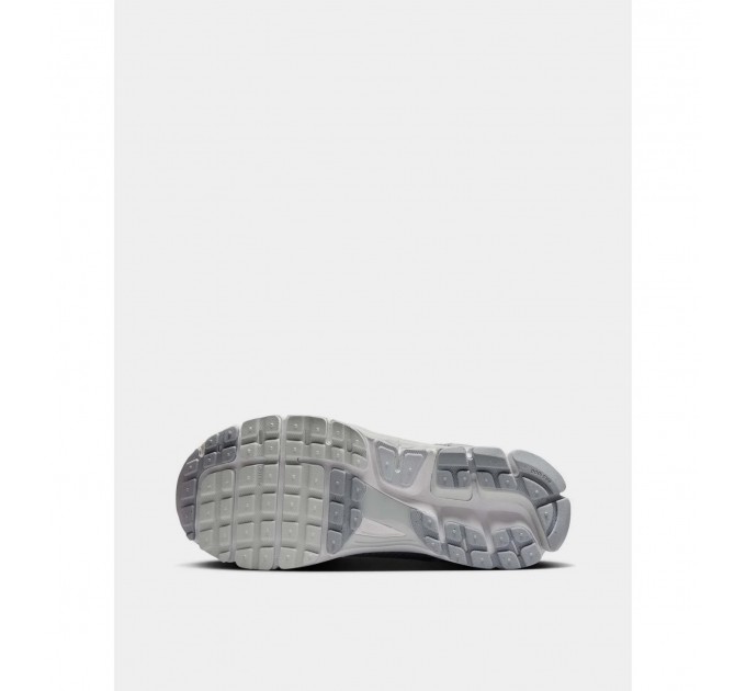 Кроссовки унисекс Nike Zoom Vomero 5 (HQ0458-001)