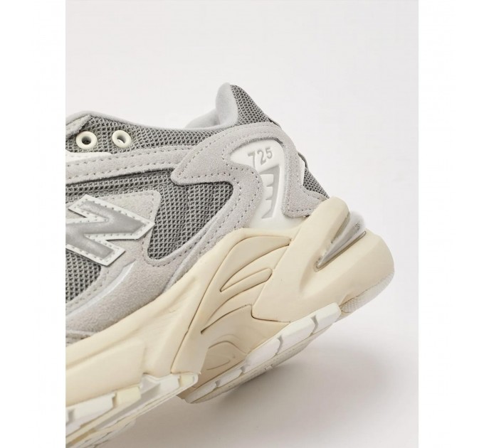 Кросівки чоловічі New Balance Grey Running Shoes Sneakers (ML725AA)