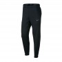 Nike Therma Pant Taper Spodnie 010