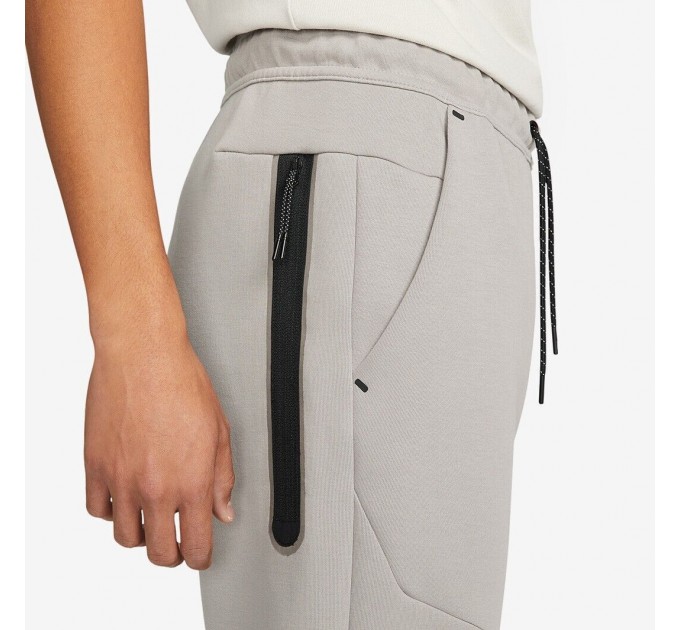 Брюки чоловічі Nike Sportswear Tech Fleece Joggers (DV0538-016)