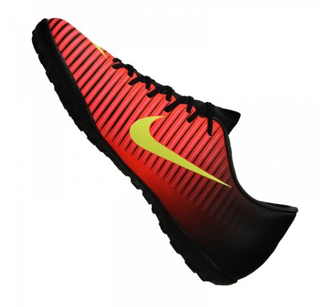 Nike Mercurial Victory VI TF 870